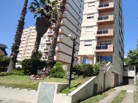 paseo 104 bis entre Av1 y Av 100