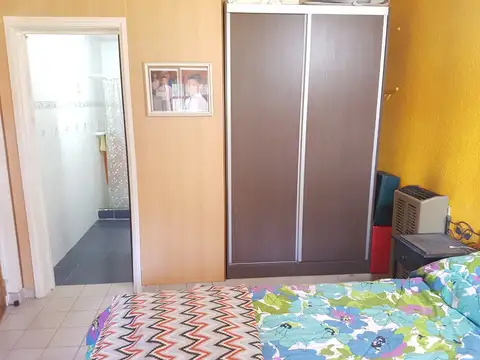 Excelente Casa 4 amb. sobre amplio lote - EXCELENTE UBICACIÓN 