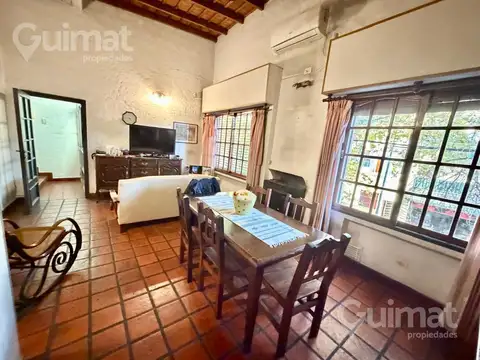 Depto Tipo Casa 4 ambientes con 2 baños