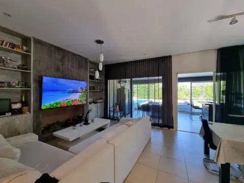 Casa  en Venta en La Comarca, General Pacheco, Tigre