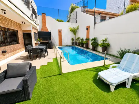 Venta Casa Coghlan 5 amb Pileta Parrilla 2 Coch.