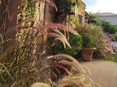 Casa dos plantas con vista al  Golf