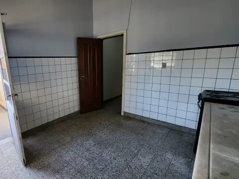 DEPARTAMENTO "TIPO CASA" EN PLANTA ALTA,   " CENTRICA"