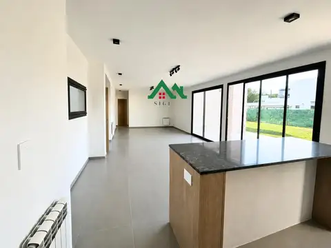 Casa en venta a estrenar en Tejas 4 en planta baja con 3 dormitorios y patio amplio