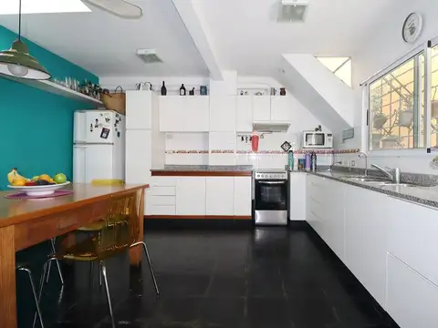 Depto Tipo Casa en Venta en Chacarita, USD 370.000