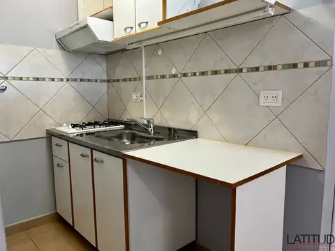 Amplio Monoambiente en Magallanes 1545 - Apto Crédito
