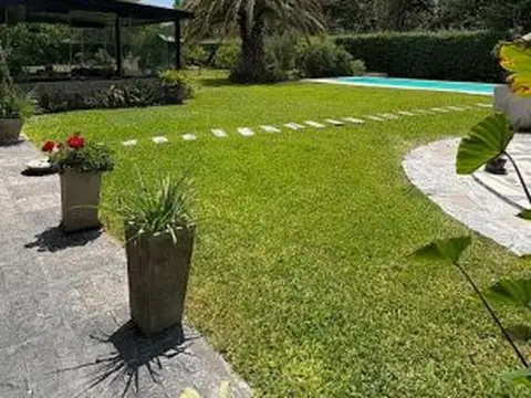 VENTA CASA APTA CREDITO EN  BARRIO PRIVADO SEGUNDAS COLINAS PILAR