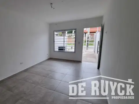 Casa en Venta en Quilmes Oeste, USD 82.000
