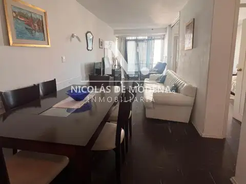 Vende Apatarmento en Peninsula- Punta del Este de 2 dormitorios, a metros del mar.