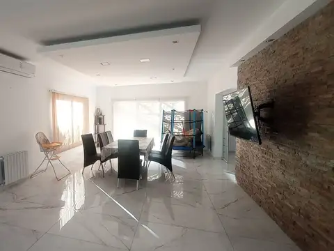 Casa 7 ambientes con 3 baños