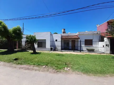 VENTA CASA 4 AMBIENTES – JOSE C. PAZ –