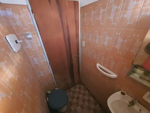 Casa En Venta En  José C.paz De 4 Ambientes  A 1 Cuadra De Pte.perón