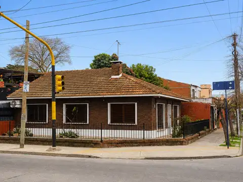 VENTA CASA 3 AMBIENTES BERAZATEGUI