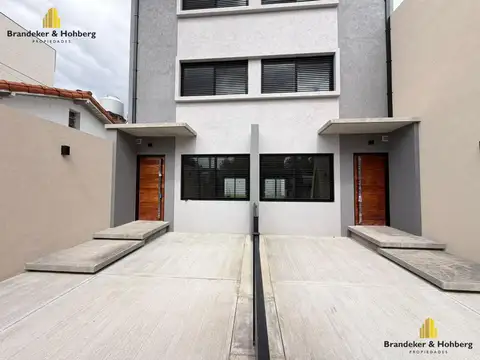Casa 5 ambientes con 3 baños