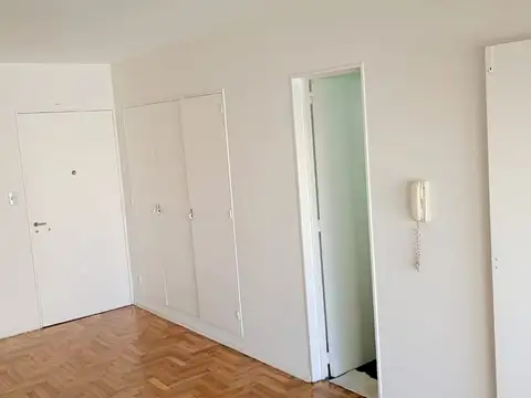 AMBIENTE.APTO PROF. BAJAS EXPENSAS. BALCÓN CON LAVADERO.LUMINOSO.BAJAS EXPENSAS.
