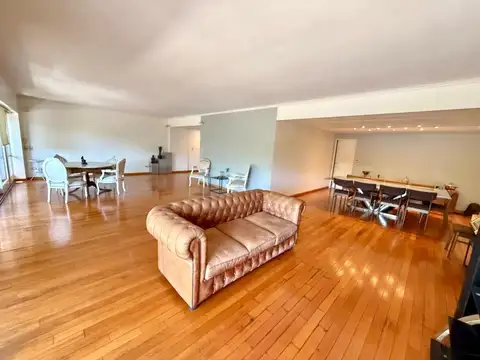 Departamento en Venta de 5 ambientes
