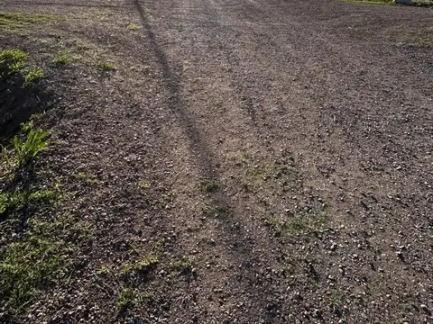 VENTA DE TERRENO EN LOTEO "EL NACIENTE" (ESTE)