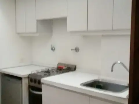Departamento en Alquiler en Recoleta, $ 650.000