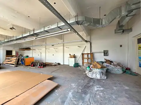 Galpon en Alquiler 10  mts Fondo