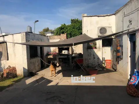 Calle Avenida Caseros 1600