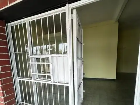 Local en Alquiler en San Miguel Oeste, $ 750.000