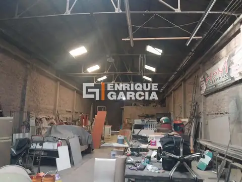 VENTA GALPÓN O DEPÓSITO 365 M2 SOBRE AV. LA PLATA QUILMES