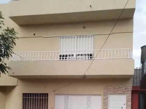 PH DE 4 AMB CON PATIO Y TERRAZA CON DOS DEPARTAMENTOS