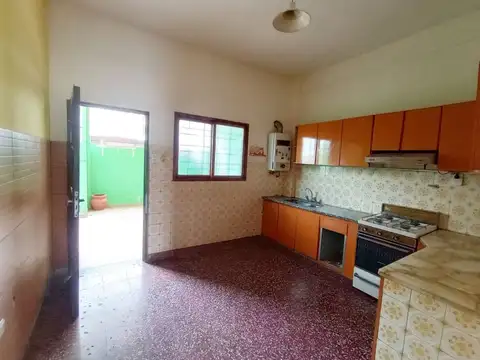CASA 6 AMBIENTES VENTA LOMAS DEL MIRADOR