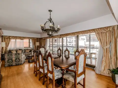 VENTA PISO 5 AMB, 4 COCHERAS Y BAULERA BELGRANO