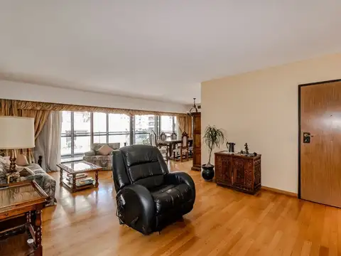 Departamento 5 ambientes con 3 baños
