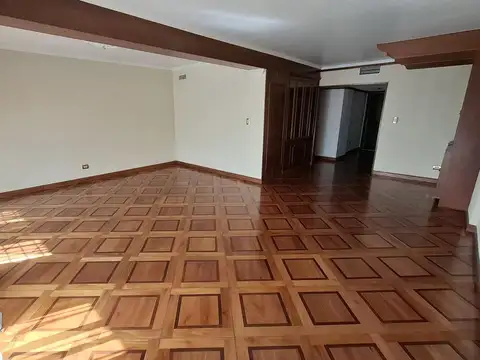 Departamento 5 ambientes con 3 baños