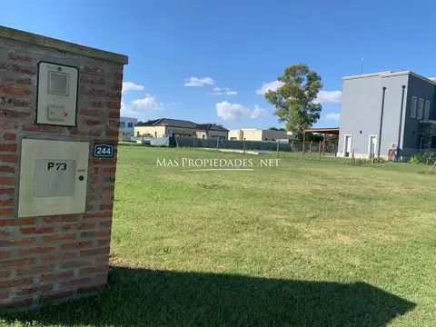 Terreno en Venta 20  mts Fondo