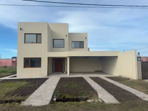 VENTA CASA 5AMB + OFIC QUINCHO PARQUE B. ATLANTIDA
