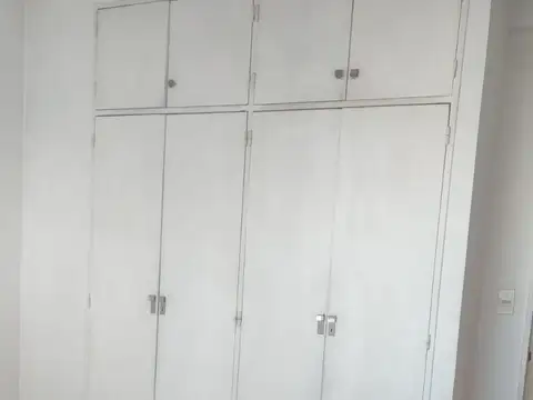 2 AMB. CONTRA FENTRE BALCON SUPER LUMINOSO VISTA ABIIERTA  RETASADO U$S 75000  50 mts2 TOTALES