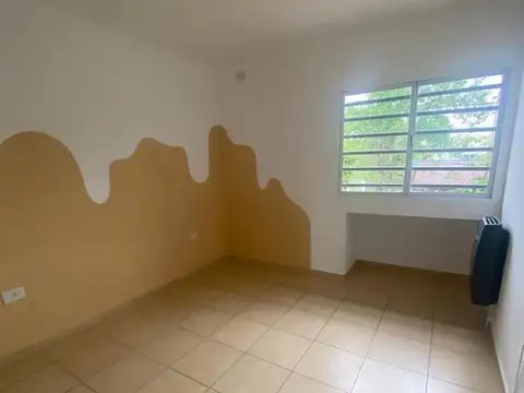 Depto Tipo Casa en Alquiler al Noreste