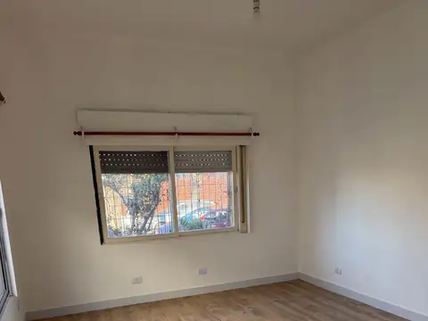 Depto Tipo Casa en Venta de 2 ambientes