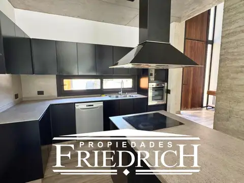 Casa en Venta al Noreste