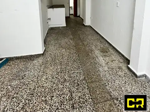 Local en Alquiler Via Pública