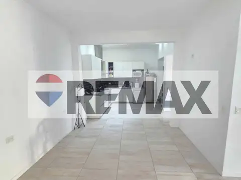 Casa 6 ambientes con 4 baños