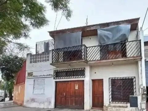 VENTA DE CASA 5 AMBIENTES C/PATIO,TERRAZA Y GARAGE