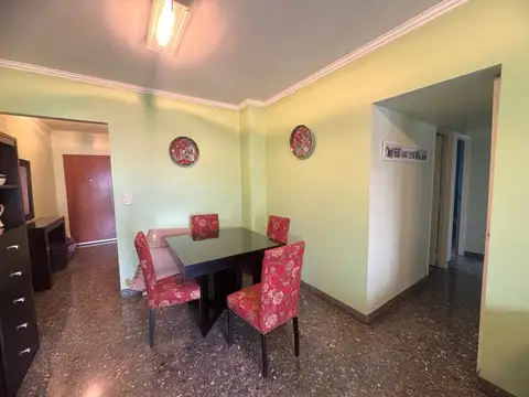Venta de Departamento 4 ambientes con Balcon corrido y baulera