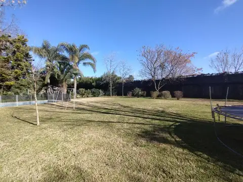 Casa en Venta con 5 cocheras