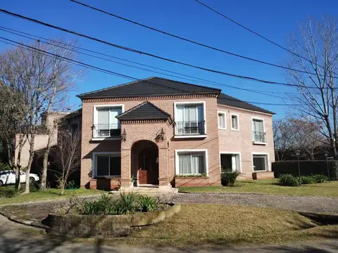 Casa en Venta en B° Los Fresnos, Muñiz