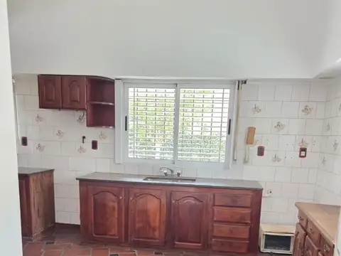 Casa en Alquiler en Villa Ballester, $ 2.000.000