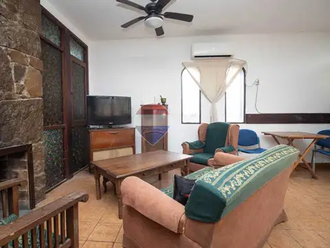 Casa 6 ambientes con 3 baños