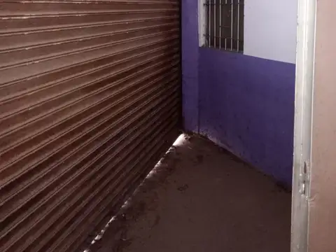 ALQUILER GALPÓN PARABÓLICO CON LOTE LINDERO EN BERAZATEGUI $2.800.000