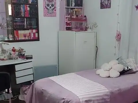 VENTA - Casa 4 Amb. en Beccar con Departamento 1 Amb. en Lote Propio