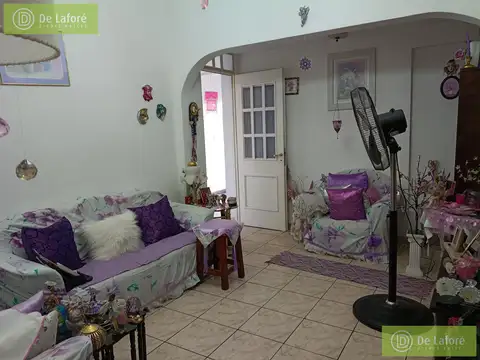 Casa 4 ambientes con 1 baño