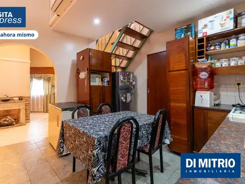 Casa en Venta con 1 cochera