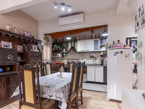 Depto Tipo Casa en Venta de 4 ambientes